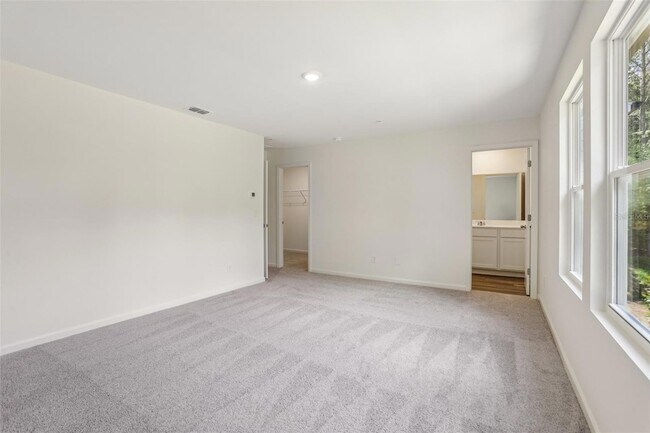Building Photo - 2599 Grey Hawk Dr