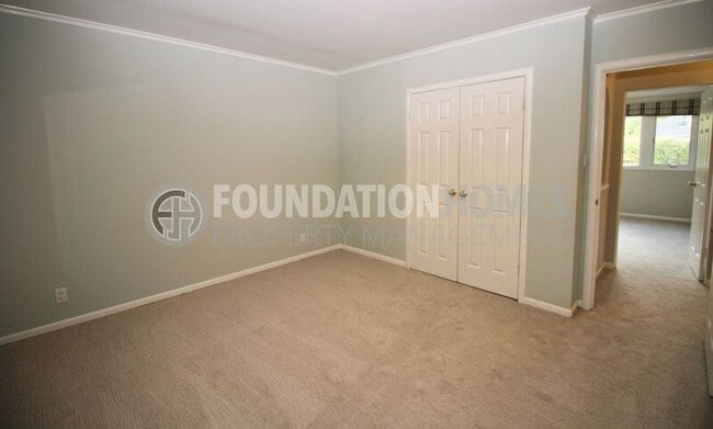 Building Photo - 133 Tiburon Blvd