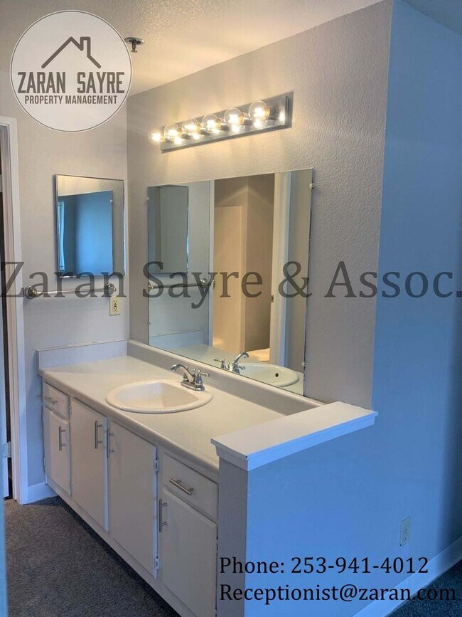 Building Photo - 044- Beautiful 2bd 2 bath Condo with View!!