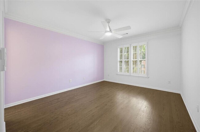 Building Photo - 735 Westwind Ln