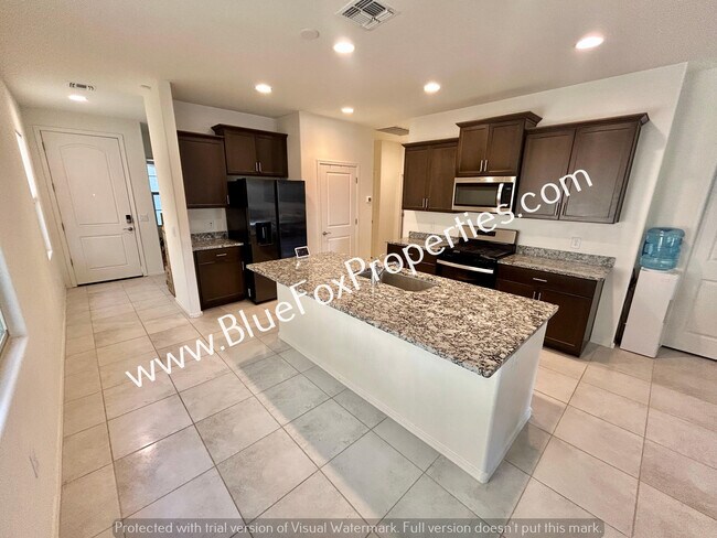 Building Photo - 7702 S Via Casa De Campo