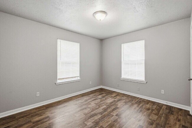 Building Photo - 4226 Coke St