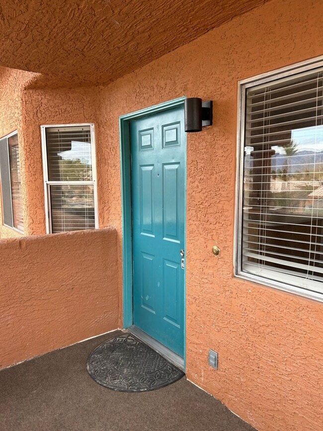 Building Photo - ***Rock Springs 2 Upper Level, Unfurnished, 2 Bedroom, 2 Bath Condo***