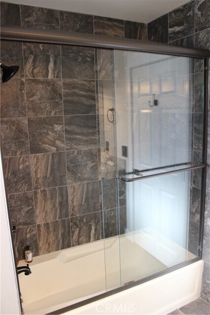 Building Photo - 9165 Noble Ave