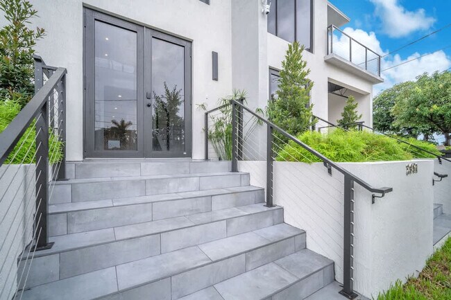 Building Photo - 2951 NW 13th St