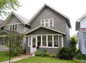 Building Photo - JUNE 2026 - Duluth MN -4 bed - 1 bath - Si...