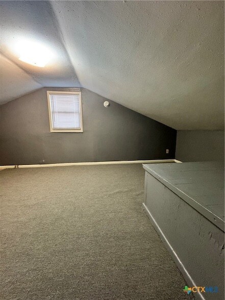 Building Photo - 1401 E Mimosa Ave