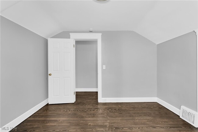 Building Photo - 3510 W 125th St