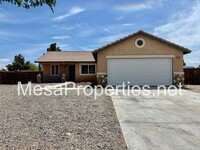 Building Photo - 15307 Ross Dr