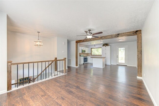 Building Photo - 236 E Castle Harbour Dr