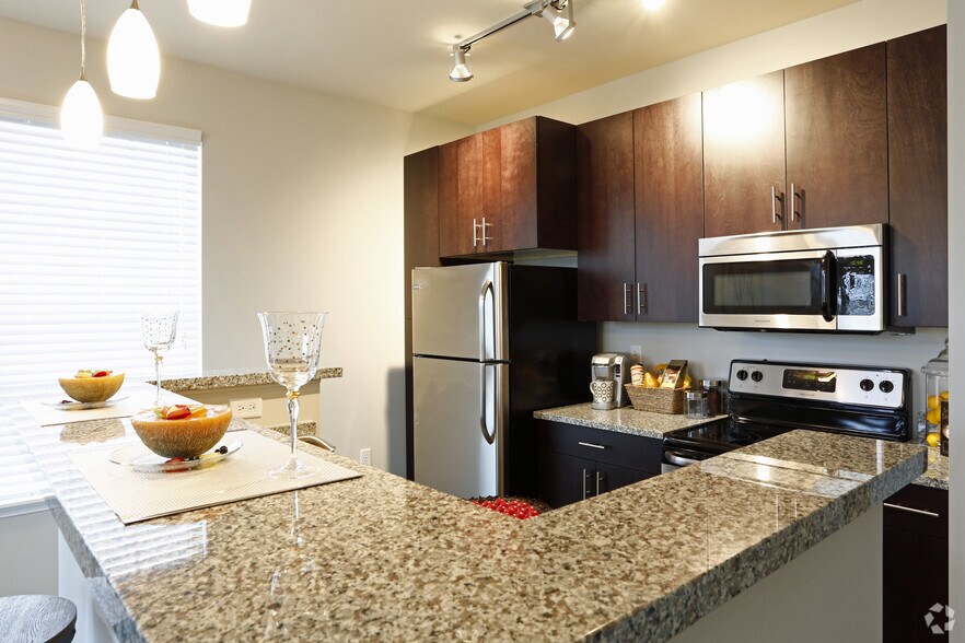 Canal Flats Apartments 8045 Oriole Ave Fort Wayne IN 46804