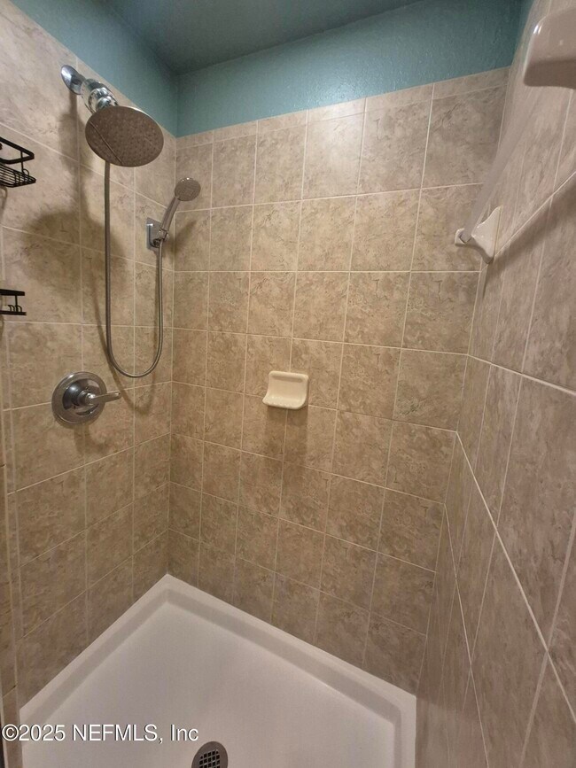 Building Photo - 8539 Gate Pkwy W