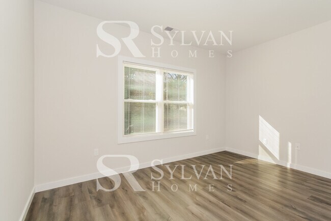 Building Photo - Welcome to your sanctuary at 1619 Dodge Av...