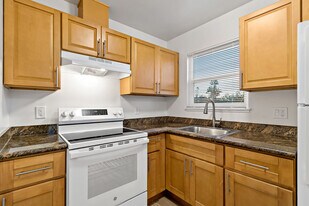 Building Photo - 3319 Nevin Ave