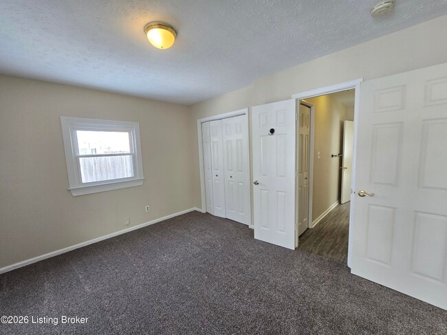 Building Photo - 214 Alpha Ave