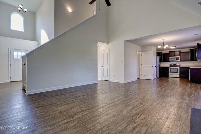 Building Photo - 109 Easton Dr