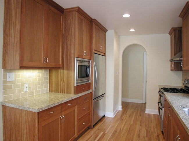 Building Photo - 203 S Stanley Dr