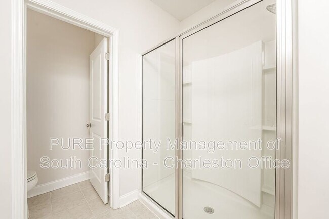 Building Photo - 117 Patterson Ave
