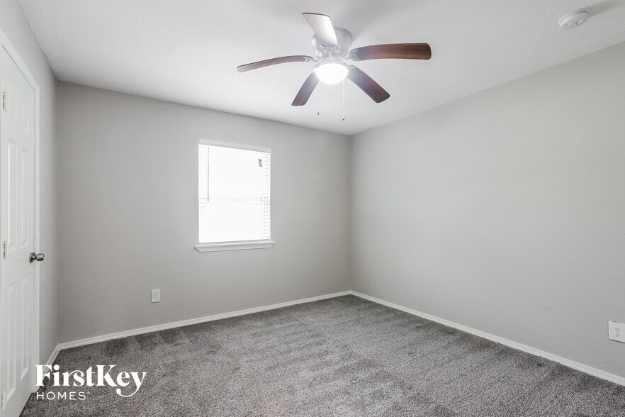 Building Photo - 3607 Dawnwood Dr