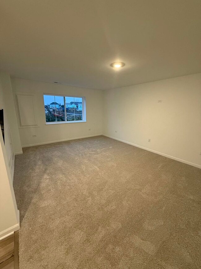 Building Photo - 14940 Dyer Ln