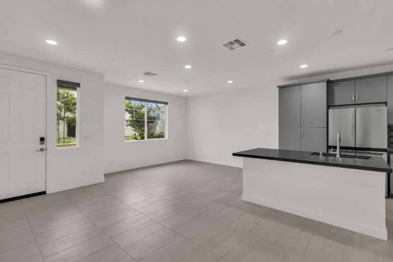 Building Photo - 4252 E Sage Paseo