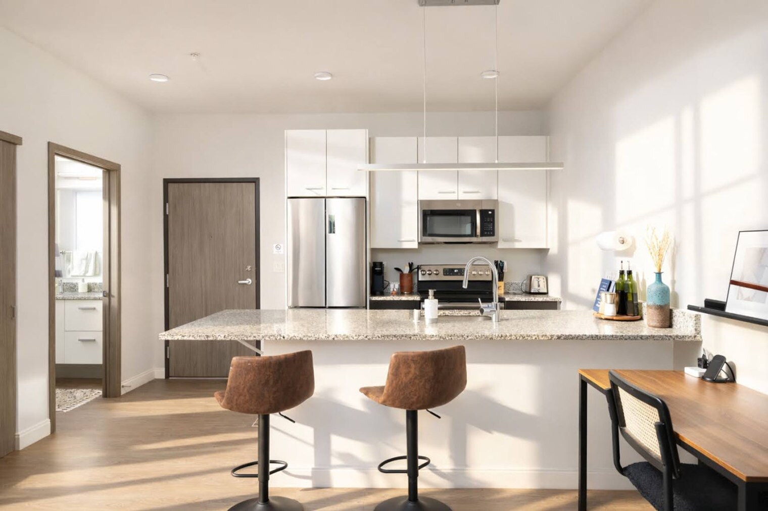 Building Photo - 211 W Mineral St