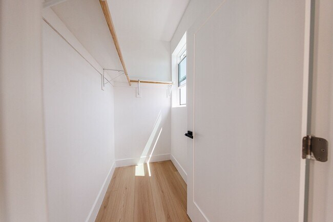 Building Photo - 1063 S Corning St