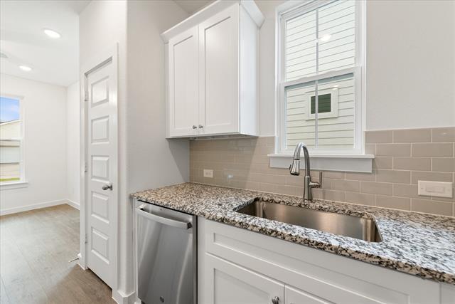 Building Photo - 1226 Elm Ct