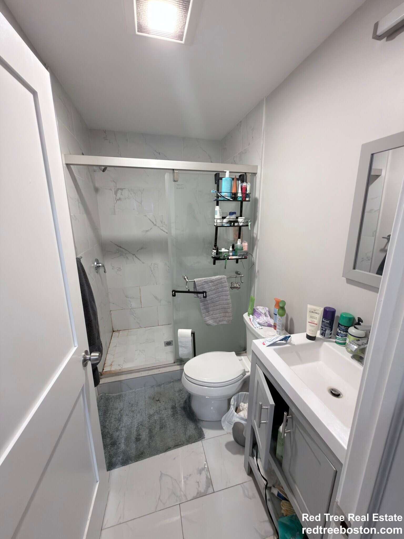 Building Photo - 156 Hillside St