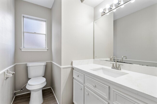 Building Photo - 4106 Cypress Hill Dr