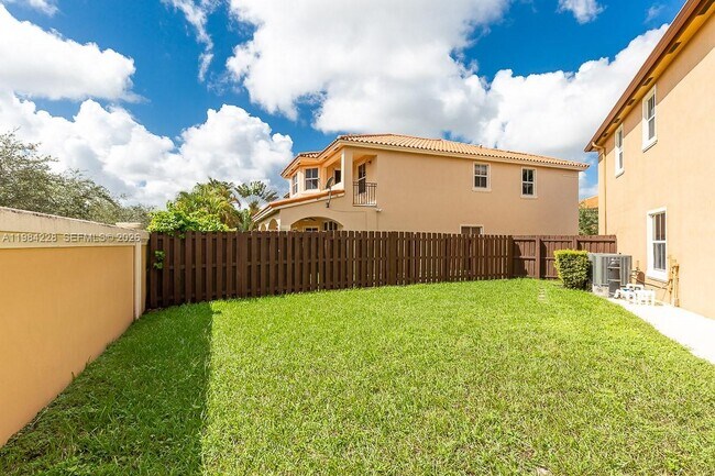 Building Photo - 15226 SW 29th Terrace