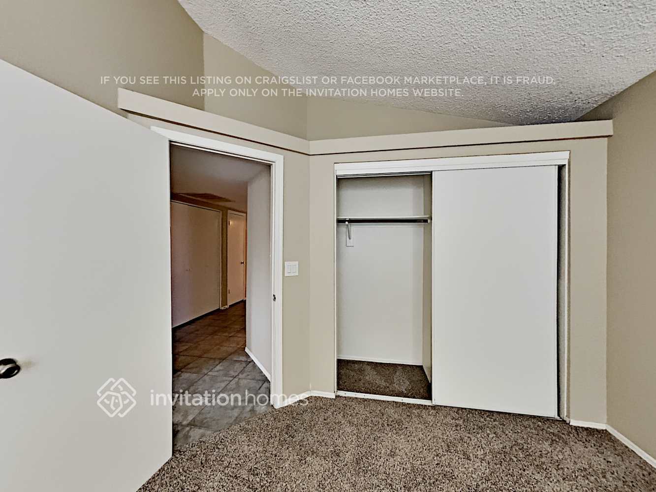 Building Photo - 8203 W Larkspur Dr