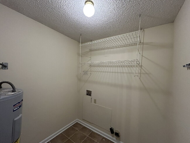 Building Photo - Home for Rent