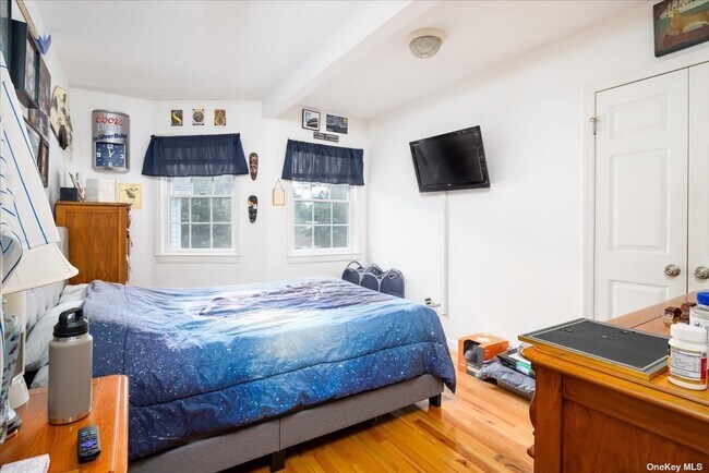 Building Photo - 130 Taft Ave