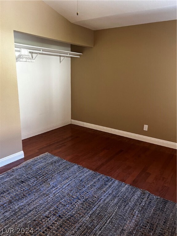 Building Photo - 513 Woodcrest Ct