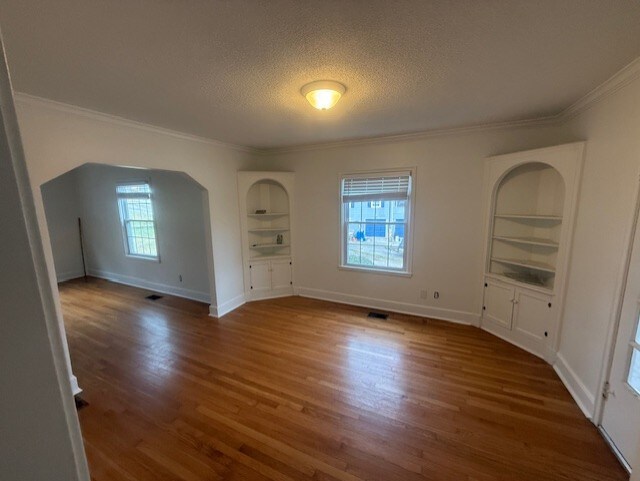 Building Photo - 510 Las Lomas Dr