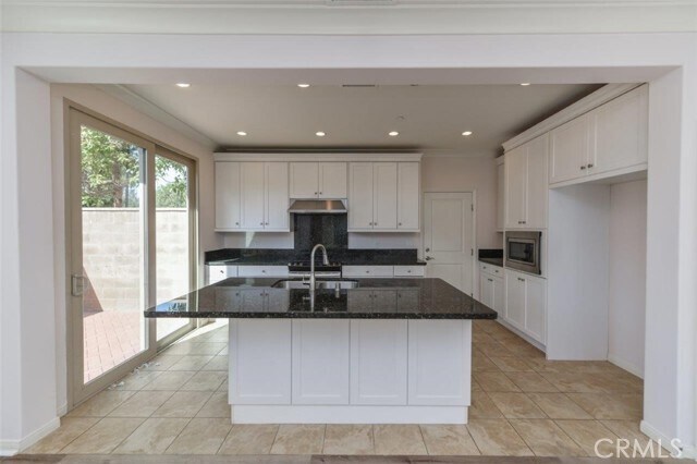 Building Photo - 248 Overbrook