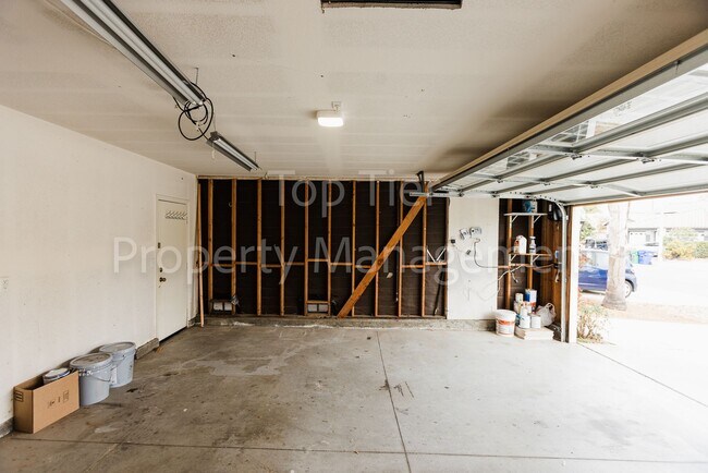 Building Photo - Beautiful 4 bed / 2 bath / 1,708 sqft Single Story Home in Rio Vista community of Oceanside