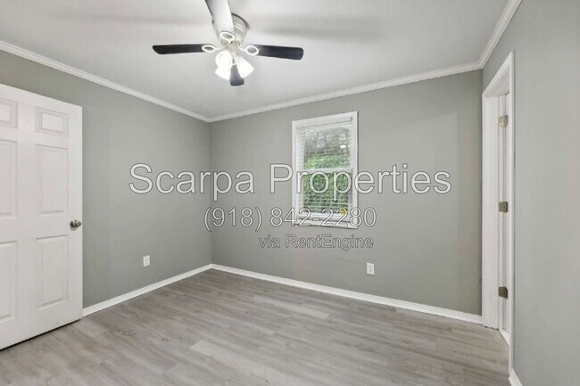 Building Photo - 734 N Walnut Creek Dr