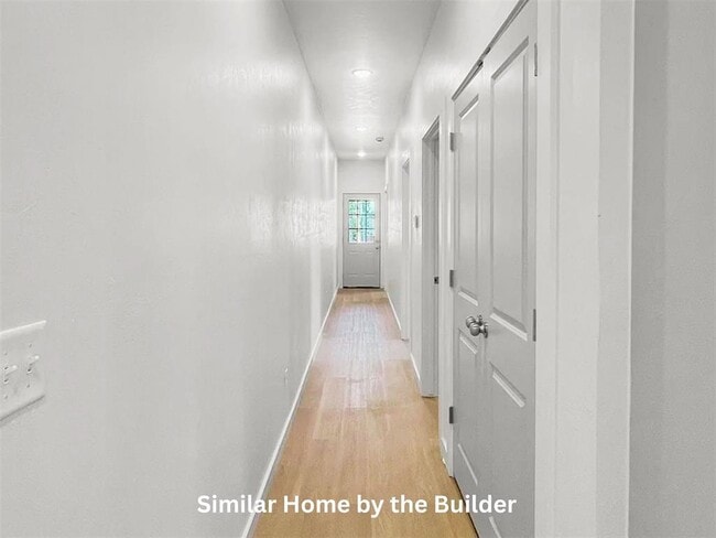 Building Photo - 1711 SW Washington Ave