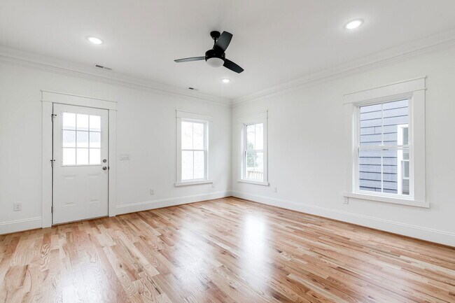 Building Photo - 3003 Midlothian Tpke