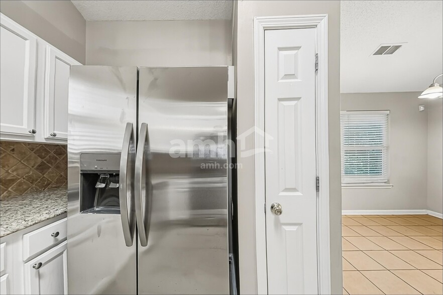 Building Photo - 3276 Peach Ct NW