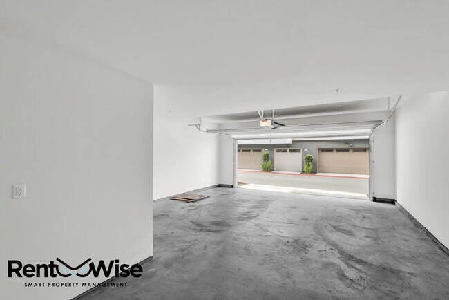 Building Photo - 390 Riesling Ave