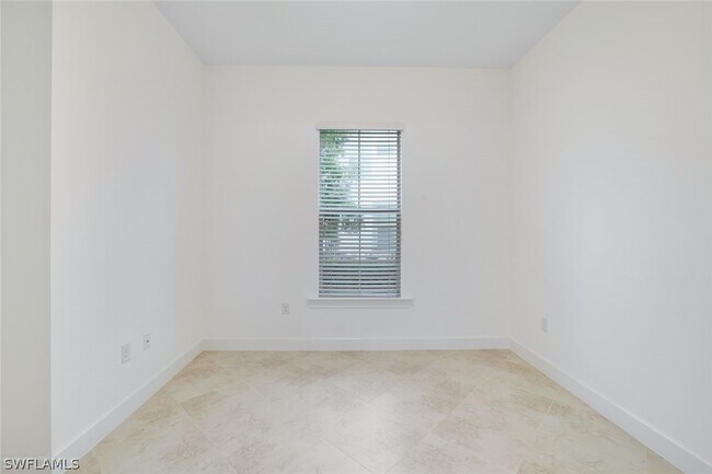 Building Photo - 6549 Dominica Dr