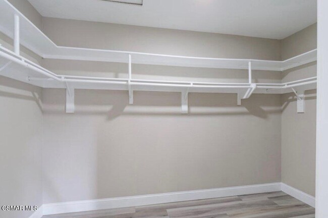 Building Photo - 382 Rockedge Dr