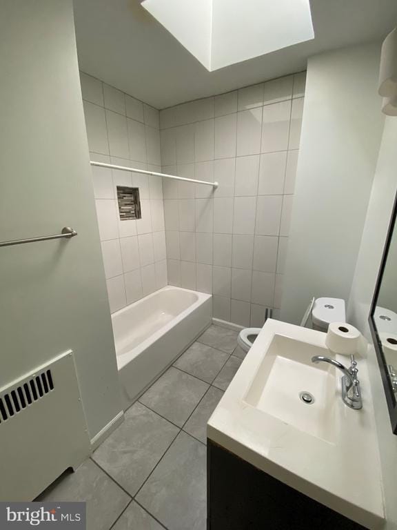 Building Photo - 2320 Anoka Ave