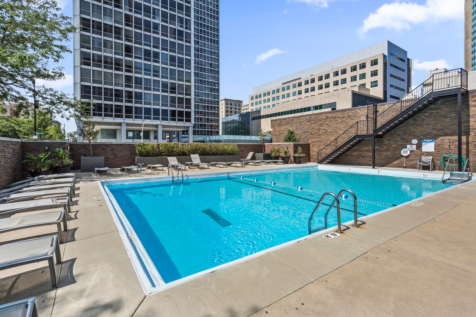 Building Photo - 2800 N Lake Shore Dr