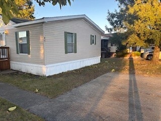 Building Photo - 831 N Pontiac Trail