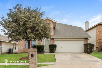 Building Photo - Spacious Two-Story Home in Haslet, TX