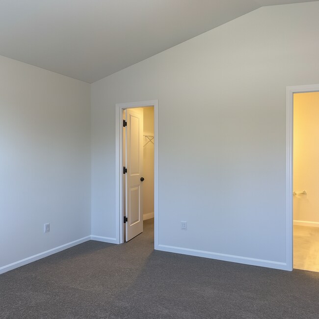 Building Photo - 6017 Northway forest Dr